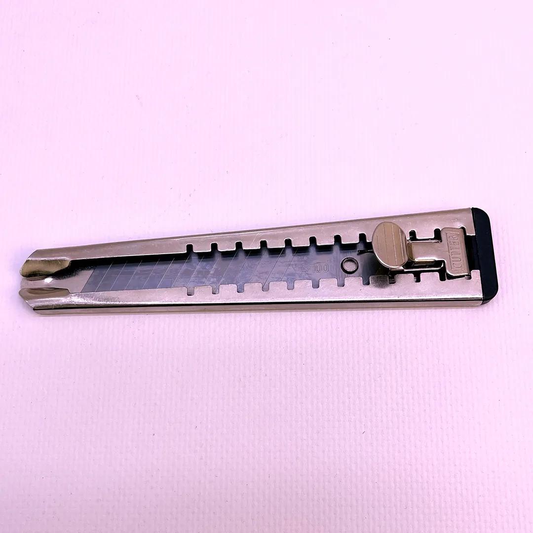 нож канцелярский металлический (ST-543)