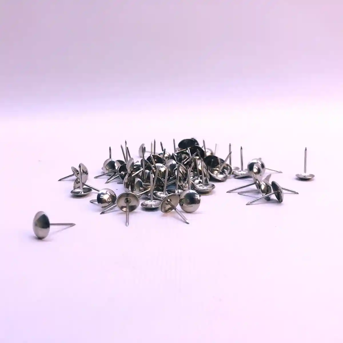 Гвозди декоративные серебристые - 150 - 1