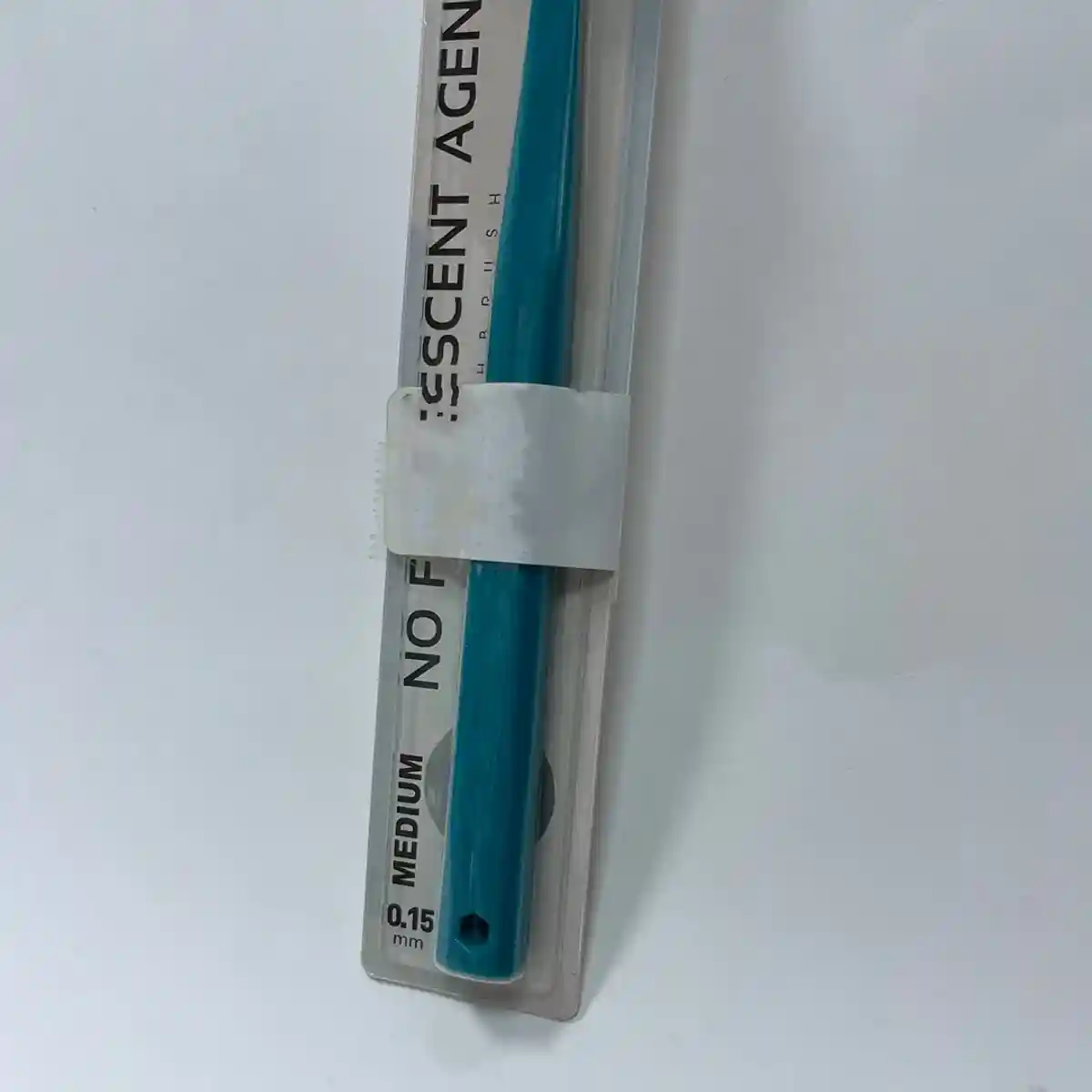 Щетка ручная Kiss Fresh Crescent Agent, щетина 0.15 мм, средняя жесткость, для взрослых и подростков - 2061 - 3