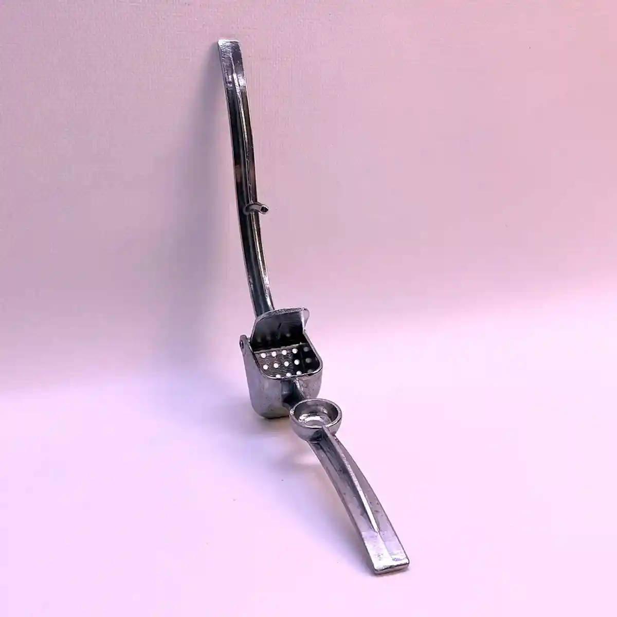 Чеснокодавилка алюминиевая - 1133 - 2